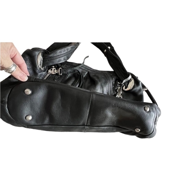 B Makowsky Black Leather Double Handle Shoulder Handbag - Picture 3 of 5